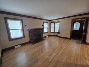 5317 Abbott Ave S in Minneapolis, MN - Building Photo - Building Photo