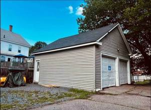 13 Summer St, Unit 13A in Somersworth, NH - Building Photo - Building Photo