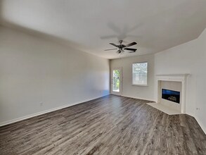 410 Drake Ln in League City, TX - Building Photo - Building Photo