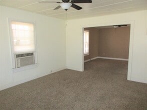 620 W Rainey Ave in Weatherford, OK - Building Photo - Building Photo