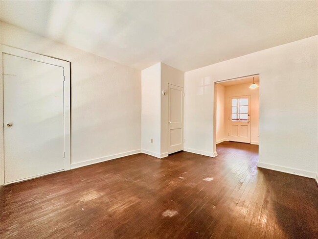 property at 1408 Kirkwood Rd