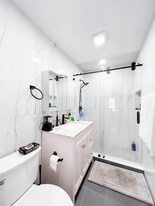 5140 NE 3rd Ave in Fort Lauderdale, FL - Building Photo