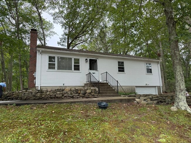 property at 86 Oakwood Rd