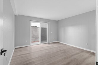 8101 Larson Ave in Garden Grove, CA - Building Photo - Building Photo