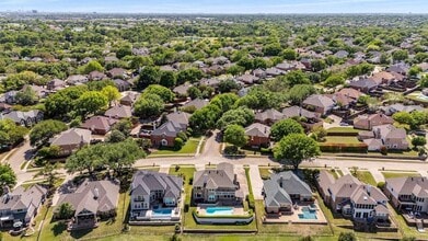 7436 Stoney Point Dr in Plano, TX - Foto de edificio - Building Photo