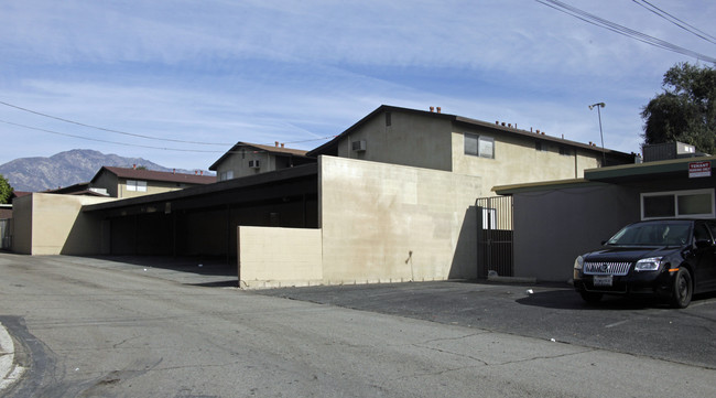 1021 N Begonia Ave in Ontario, CA - Building Photo - Building Photo