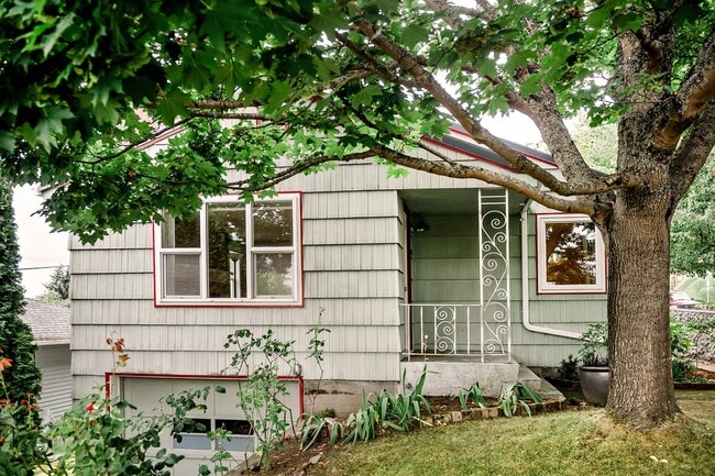 4803 3rd Ave NW in Seattle, WA - Building Photo - Building Photo