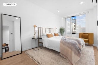 912 Broadway in Brooklyn, NY - Foto de edificio - Building Photo