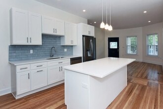 56 Lyndhurst St in Boston, MA - Building Photo - Building Photo