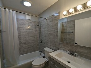 19 Arizona Terrace in Arlington, MA - Building Photo - Building Photo