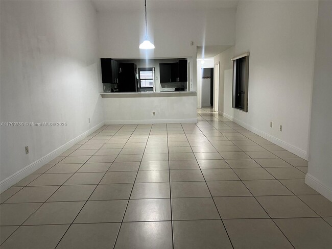 13301 SW 88th Ter in Miami, FL - Building Photo - Building Photo