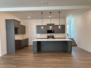 5661 Pleasant Pk Pl in Arlington, TN - Foto de edificio - Building Photo