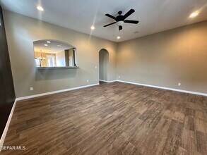 12156 Chapel Hill Rd in Horizon City, TX - Building Photo - Building Photo