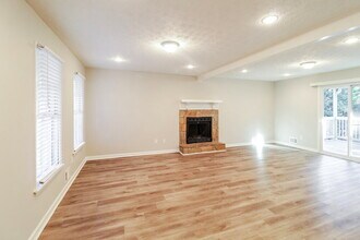 2985 Cordite Loop in Snellville, GA - Building Photo - Building Photo