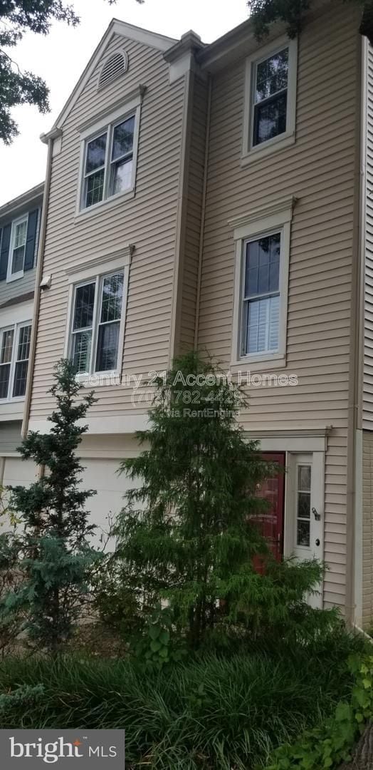 29 S Floyd St