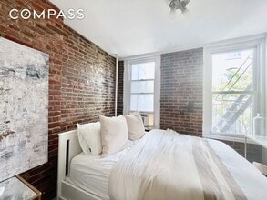 57 Spring St, Unit 203 in New York, NY - Building Photo - Building Photo