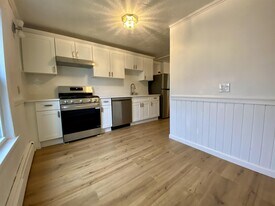 65 Elm St, Unit 1 in Cambridge, MA - Building Photo