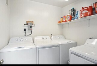 806 Valmont St, Unit 806.5 in New Orleans, LA - Building Photo - Building Photo
