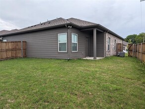 2700 Ginger Ct in Sherman, TX - Foto de edificio - Building Photo