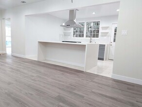 12602 Foxley Dr in Whittier, CA - Building Photo - Building Photo