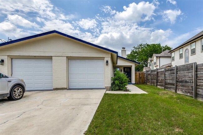 7202 Carver Ave in Austin, TX - Building Photo - Building Photo