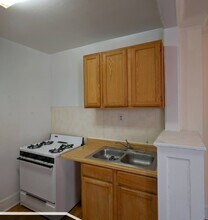 2332 N Spaulding Ave in Chicago, IL - Building Photo - Building Photo