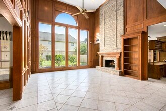 15010 Terrace Oaks Dr in Houston, TX - Building Photo - Building Photo