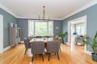 44 Rawson Rd, Unit 2 in Brookline, MA - Building Photo - Building Photo