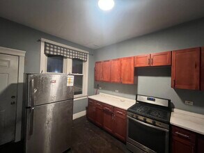 3907 W Van Buren St in Chicago, IL - Building Photo - Building Photo