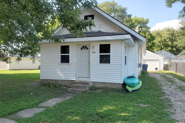 property at 460 2nd St NW