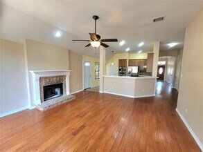 6405 Dunsmere Ct in Austin, TX - Building Photo - Building Photo