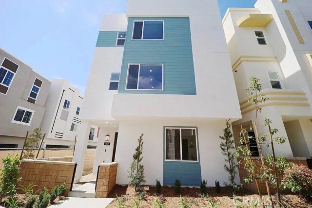 property at 9569 Hammock Pl