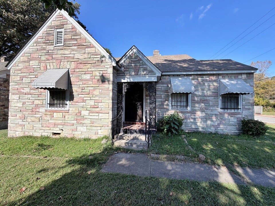 2644 Burns Ave in Memphis, TN - Building Photo