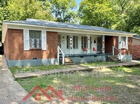 2168 Carnes Ave in Memphis, TN - Building Photo