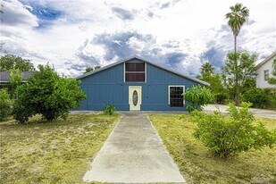 18 Expressway 83 in Palmview, TX - Building Photo