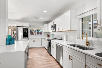 2207 N 28th Pl in Phoenix, AZ - Building Photo - Building Photo