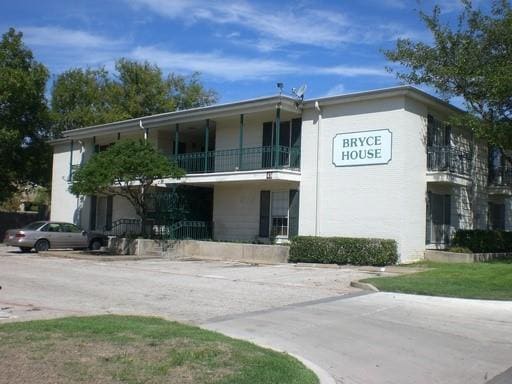 property at 4901 Bryce Ave