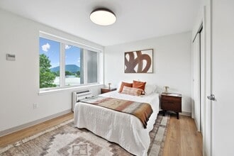 West 6th Apartments in Chattanooga, TN - Foto de edificio - Building Photo