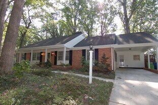 5400 Emerson Dr in Raleigh, NC - Building Photo
