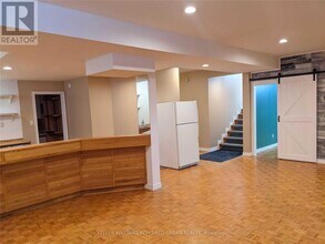 132 Old Surrey Ln in Richmond Hill, ON - Building Photo - Building Photo