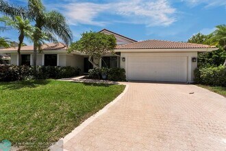 10632 NW 7th St in Plantation, FL - Building Photo - Building Photo