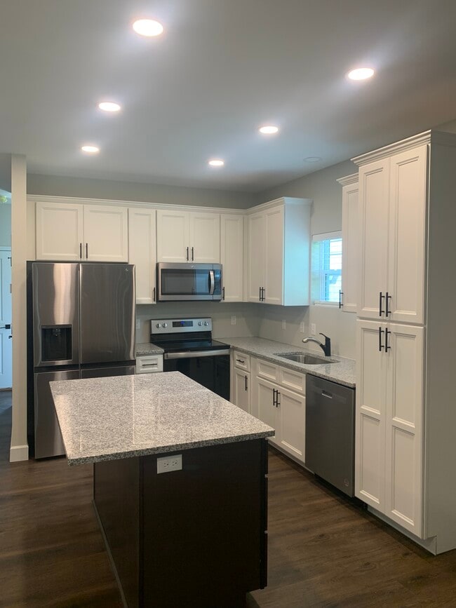 898 Caleb Xing in Fenton, MO - Building Photo - Building Photo