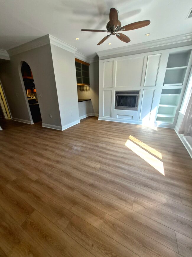 property at 8 Andrew Pl