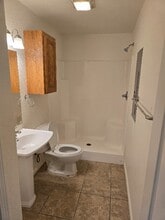 63050 E 285 Ct in Grove, OK - Foto de edificio - Building Photo