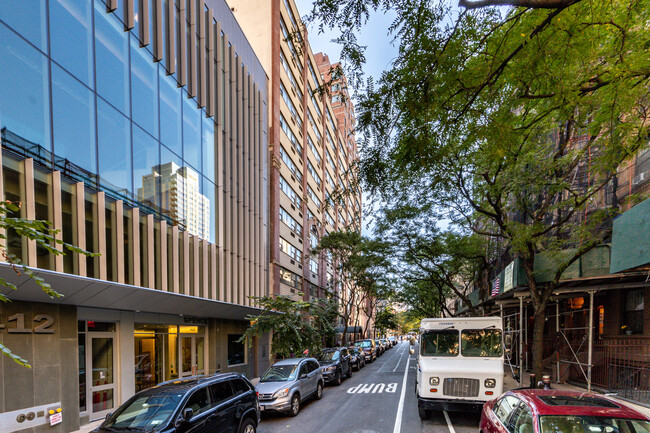 River East Plaza in New York, NY - Foto de edificio - Building Photo