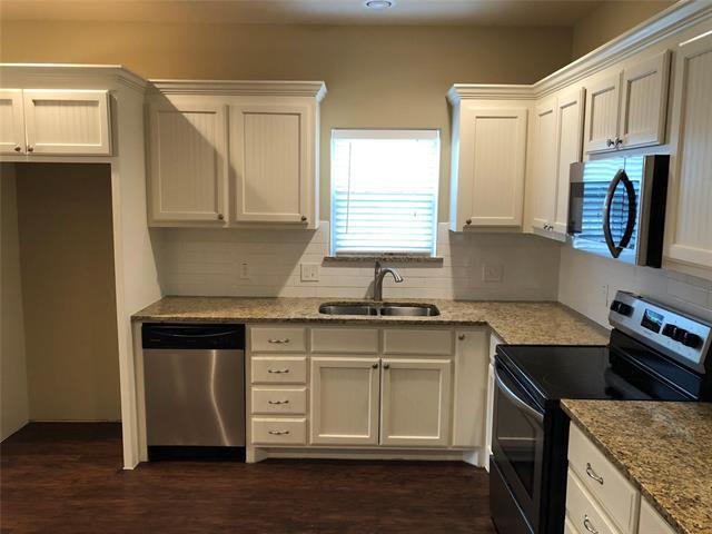 609 E Rosedale St in Sherman, TX - Building Photo - Building Photo