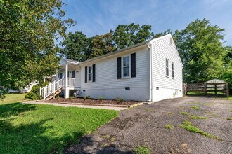 2520 Hickory Knoll Ln in Richmond, VA - Building Photo - Building Photo