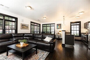 1300 DeKalb Ave NE in Atlanta, GA - Building Photo