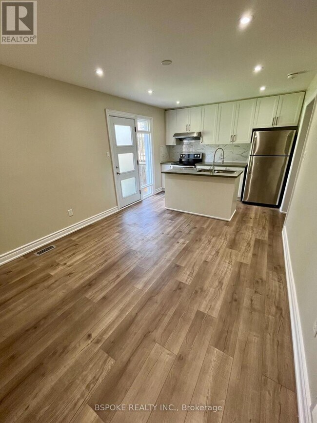 36 Spry Ave in Clarington, ON - Building Photo - Building Photo