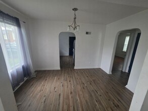 126 N 44th St in Belleville, IL - Building Photo - Building Photo